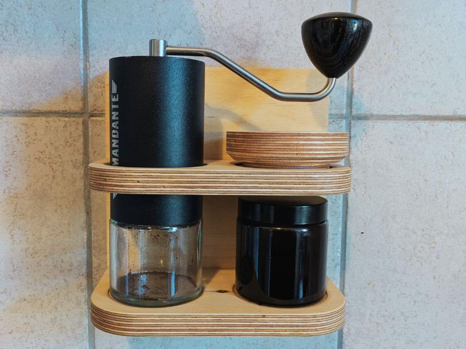 Wandhalterung Holzmaserung