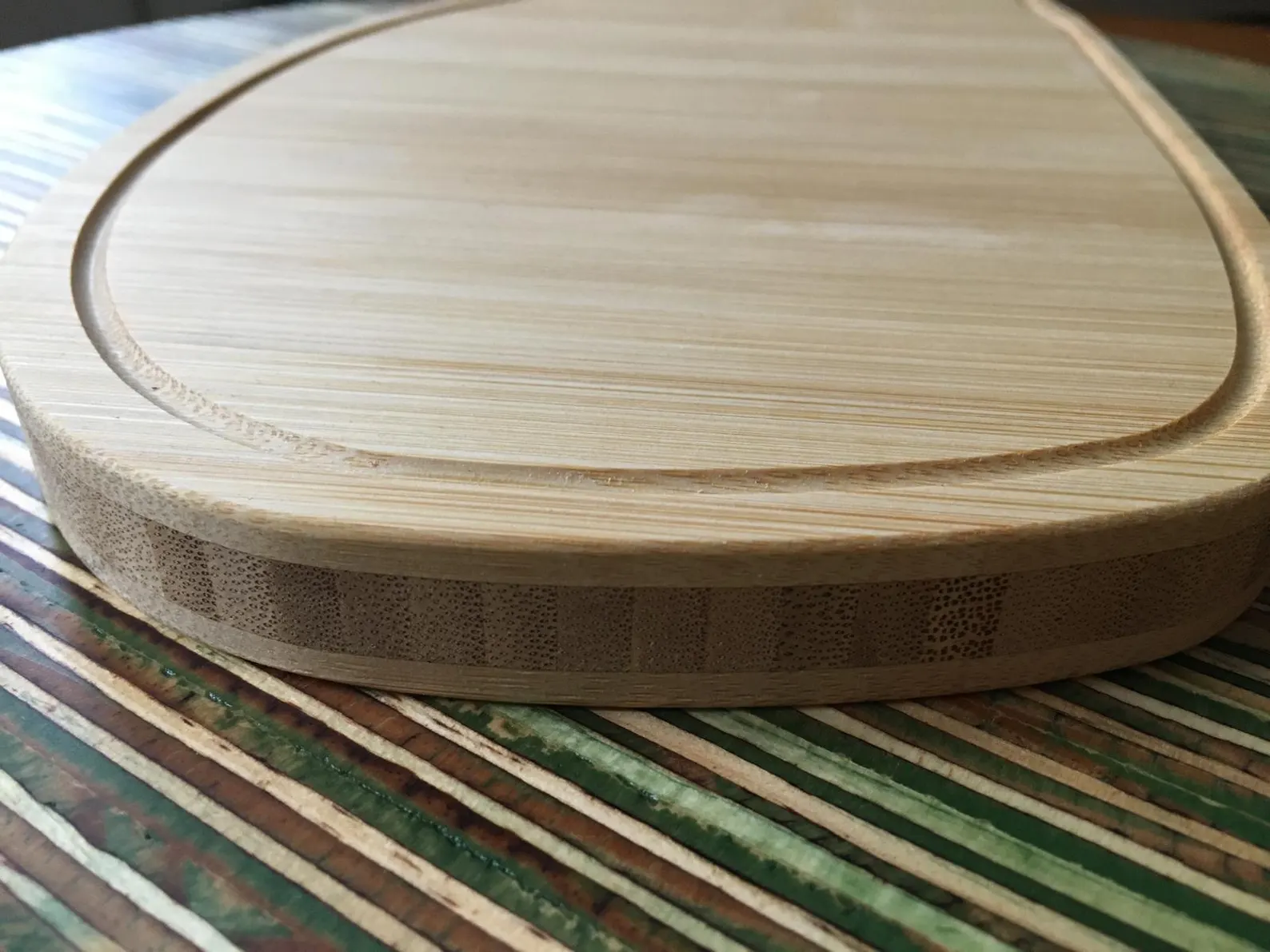 Brett-Wal Detail Eierbecher