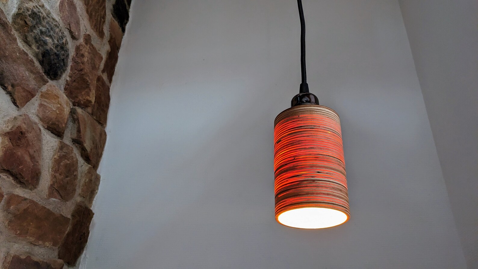 Glow No. 1 leuchtend